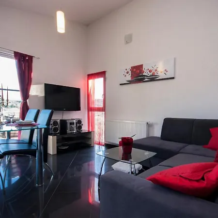 Апартаменты Sena Примоштен