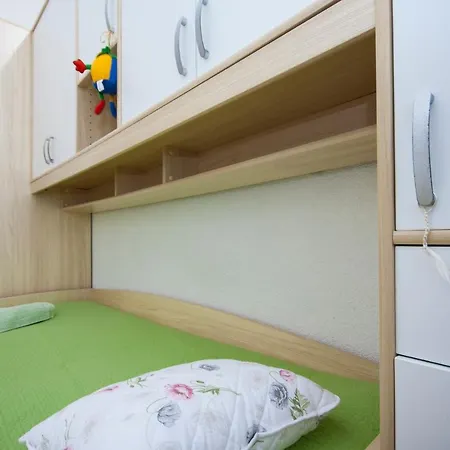 Апартаменты Sena Примоштен